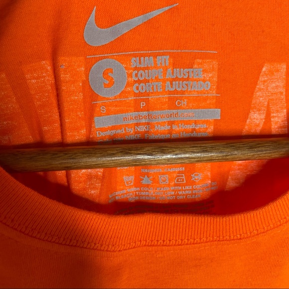 Peyton Manning Orange Broncos T-shirt new with tags - Picture 2 of 5